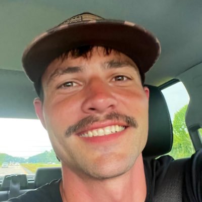 itsRINGonX's profile picture. 🍿 🍿