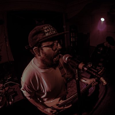 RiffSalads's profile picture. Decaying my bones for art.