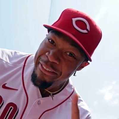 #Reds fan all day every day, especially for Cincy’s own @_thekidbilly_