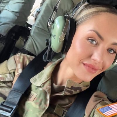 Proudly serving my country as a military office, but also serving up some sick dance moves on the side 💃💃