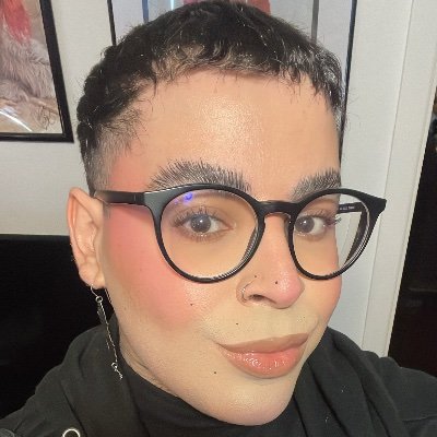 666 with a princess streak ✉️: irenethedoll@gmail.com