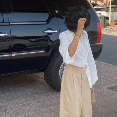 lowla_x's profile picture. we tweet what we cant say