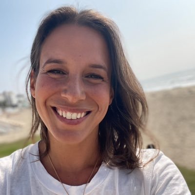 royadarling's profile picture. Intuitive Guide 🕊