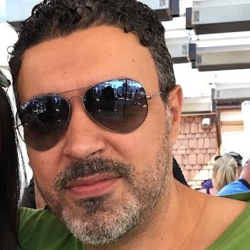 MarioHamw's profile picture. UX Alchemist | Floral Artist
Sculpting stories through design’s prism