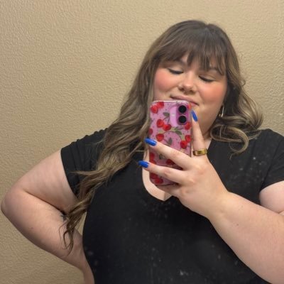 desireebriannna's profile picture. ✨pretty & witty✨