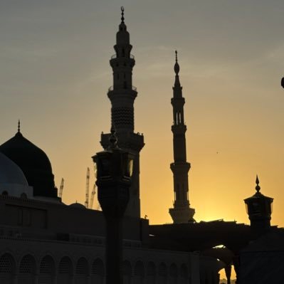 Countless Salutations be upon the Beloved Rasool ﷺ, His offspring and His companions at all times.