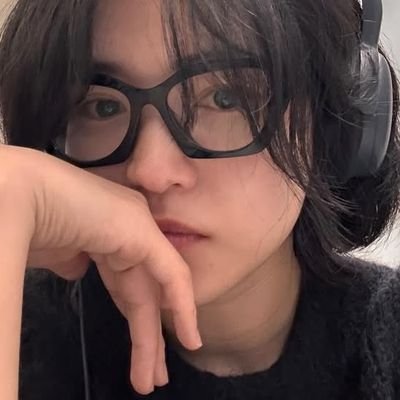INFJ | fangirl of music 💌🎧 | 追星🌟 | 追劇🎬 | Taylor Swift 🫶🏻🪩✨️ | Gracie Abrams 🎀🌟 | 楊笠 🐱 | 노윤서 盧允瑞 🐰🤍🫧 | 김태리 金泰梨 🍐☀️