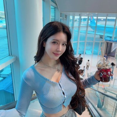 HoqMerajul's profile picture. Beauty with a bold heart 🥰🌙💖