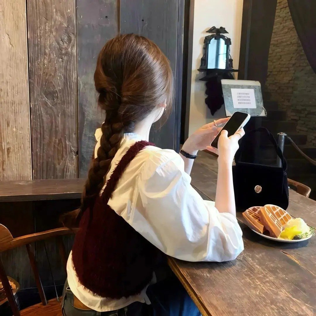 Mwirre401301's profile picture. Gods determine what you're going to be。