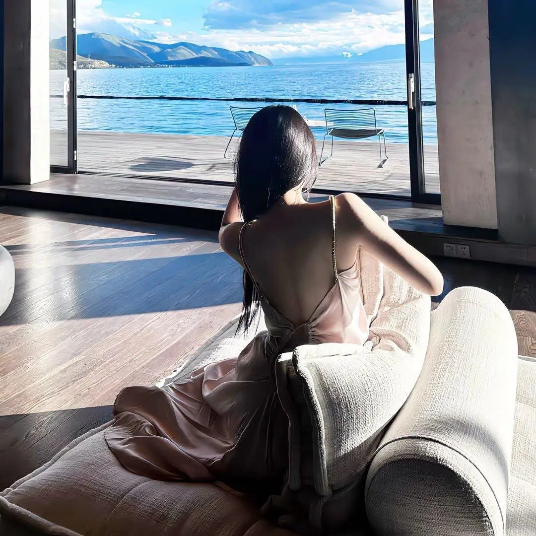 Jouno3857's profile picture. Gods determine what you're going to be。