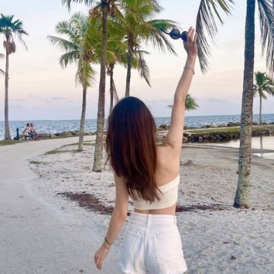 Freshgirlil's profile picture. Don't be afraid of falling, be afraid of not being able to stand up! Life is always full of hope, keep smiling and keep moving forward🌈
