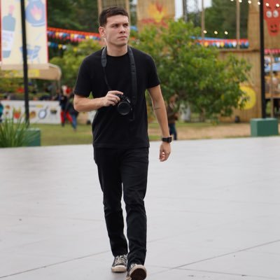 yiye______'s profile picture. 