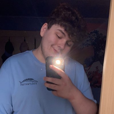 ▷All Sports Nerd and Ball Knower
▷#SeaKraken #lightsupletsgo #DUUUVAL Go Tigers 🧡💜
▷ Washed Gamer twitter - @soo_samii #GreenWall