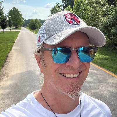 🇺🇸🇩🇪TCK/ColdWar Berlin/Munich; Iowa farm boy; St Louis settled; listen learn love 🌍🤝⚽️ #AllForCity TSV1860 #ELIL🦁med/hospice chaplain; budding backpacker
