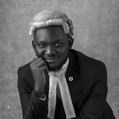 Forward thinker | Lawyer| Corporate Events| Finance| Child of God.