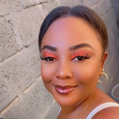 A chewa/Ngoni Breed, A Reader📚,A Wine Snob🍷,Libra⚖️.A Customer Service Representative🤗,A lover of RnB🙂
