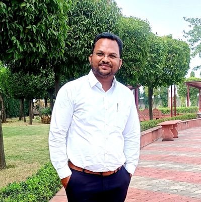 🇮🇳#राष्ट्रवादी #सत्यमेवजयते {उंचाई पर वो ही पहुँचते है जो प्रशंसक बनने के बजाये परिवर्तन की सोच रखते है} #पुस्तकप्रेमी #प्रकृतिप्रेमी🌱 #CivilEng.#Motivator🙏