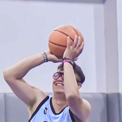 qisai's profile picture. Bearer