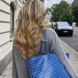 Fadarw7137322's profile picture. 