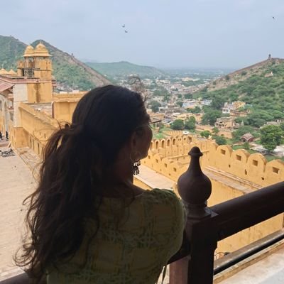 Vasundhara Pandey Profile