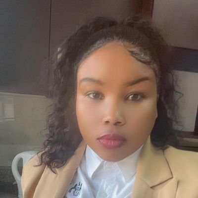 Leeeratoo's profile picture. 