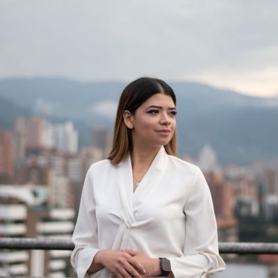 Si por algo tuviese que definirme en la vida que sea por mi profundo amor a Colombia.