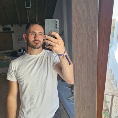 26. Contrabandista de verbs clandestins
Ig: @joanjoannet
