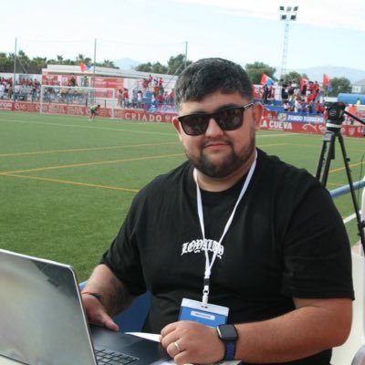cristobalocon's profile picture. 🎙️ 𝗙𝘂́𝘁𝗯𝗼𝗹 𝗺𝗮𝗹𝗮𝗴𝘂𝗲𝗻̃𝗼, 𝗺𝗶 @MalagaCF 𝘆 𝗙𝟭 ⚽️ 𝗗𝗲𝗹𝗲𝗴𝗮𝗱𝗼 𝗱𝗲 𝗲𝗾𝘂𝗶𝗽𝗼 𝘆 𝗖𝗼𝗺𝗺𝘂𝗻𝗶𝘁𝘆 𝗠𝗮𝗻𝗮𝗴𝗲𝗿 𝗨𝗗 𝗔𝗹𝗴𝗮𝗿𝗿𝗼𝗯𝗼