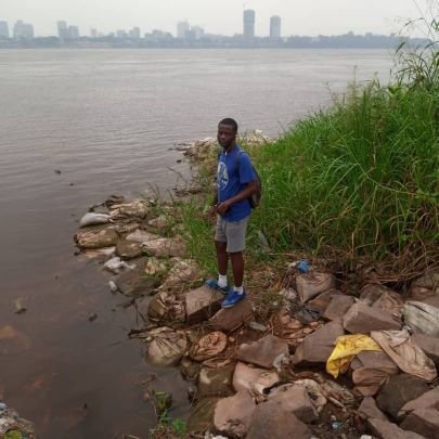 FasciFrankly's profile picture. 