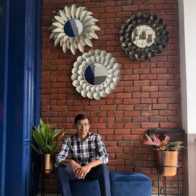 22 ||
📍 Gandhinagar ||
⚕️Intern doctor (GMC, Bhavnagar) ||
Let's interact and know each other better.