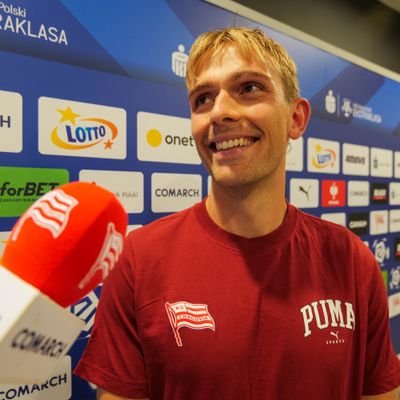 nie znam się na piłce, kieruje się głównie sympatiami • Cracovia • FC Barcelona • Sevilla FC • #typerPasy • board member of tetrycy yt 🙅💼 • 🇪🇸