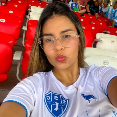 Geminiana, 26, Pedagoga e aficionada pelo Paysandu Sport Club