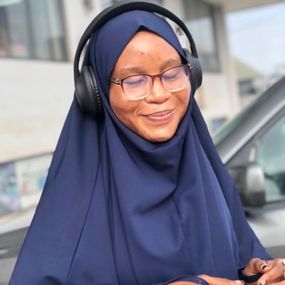 KnowAndGlow_'s profile picture. Empowering women through raw truths, health talk & healing. ✨Founder of #KnowAndGlow Vision Lab | Health Educator | Mental Wellness Advocate🧠💫