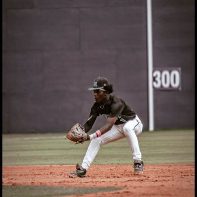 |‘26| |Height 5’11| |Weight 170| |SS 2nd| |3.65 GPA| 📲(910)-664-9812