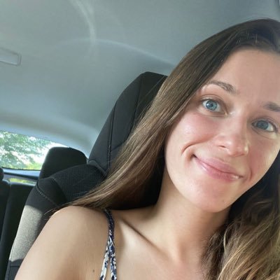 well_jenna567's profile picture. young kind hearted lady single with no kids