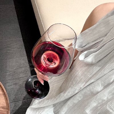 I am a wine lover and I would like to attend more wine tastings and learn more about wine expertise!🍷
