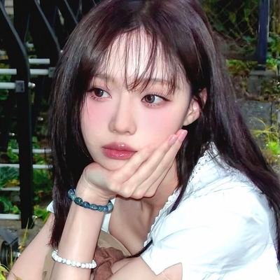 miniasture's profile picture. ( 𝜗𝜚 🀦 : .. ethereal, est 2001 ) vx. dwarves a old wrough echoed bells— #cybuss, @lyshaven ’s.