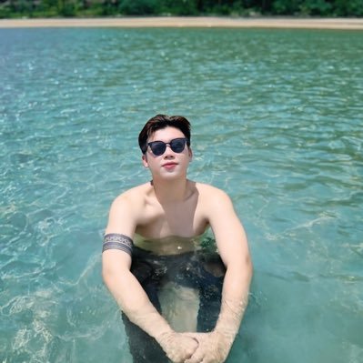 ความรักไม่มีจริง มีแต่ความเงี่ยน