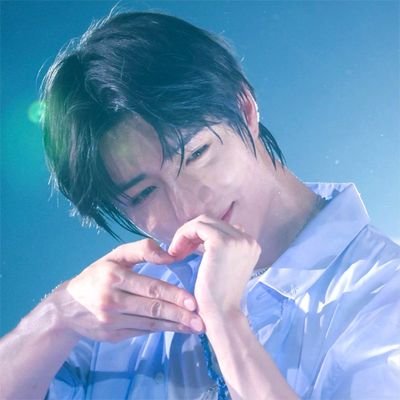 @TXT_members my safe haven
infj | bamtori | Ψ | 5-1=0🩵 | she
old acc: @gyukk0mi