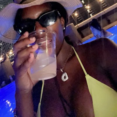 RealMeganHarris's profile picture. ILLUSION NOT YOUR EXPERIENCE 21+