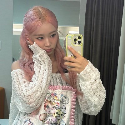 xx_mariuh_xx's profile picture. swith - tell me I’m calling you gpt