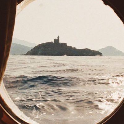 A___1993_'s profile picture. …