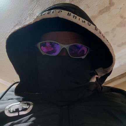 jotappjl's profile picture. preto e caro pareço petróleo