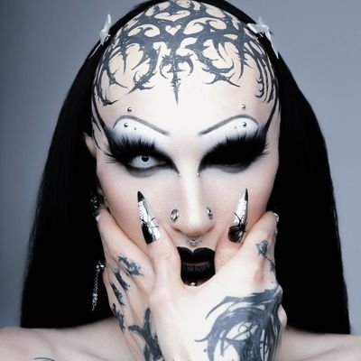 so tenho uma coisa a declarar, american horror story nao e só
uma serie e um estilo de vida! 🖤