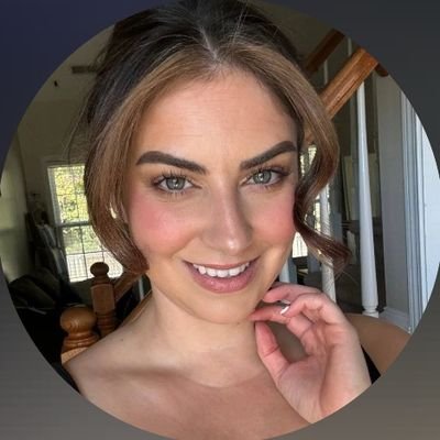 WGlowAgency's profile picture. Social media agency helping brands glow online.
Strategy | Storytelling | Results
Led by Maria M. Walker