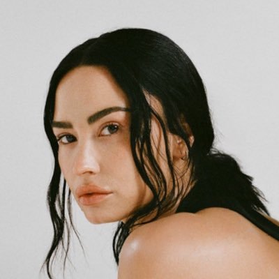 Primeiro fã site brasileiro dedicado a cantora Demi Lovato | Desde 2008
