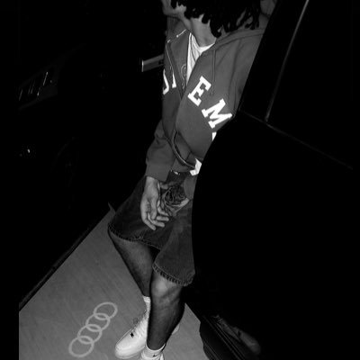 underground 🏚️ dropping music almost everyday 🧏 https://t.co/FfO6tHkwnP