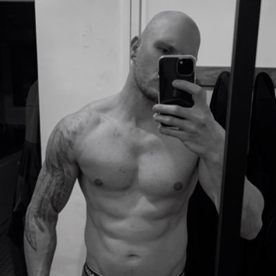 a_masse62's profile picture. 30 ans  . Fan de FPS depuis mes 12ans