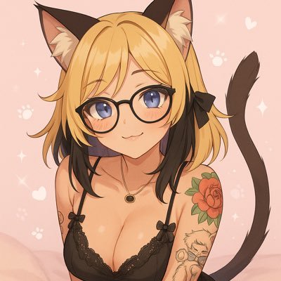 Tiny and cute :3 ~ All content is under copyright. Enforced by https://t.co/z2GjAzuWGv.