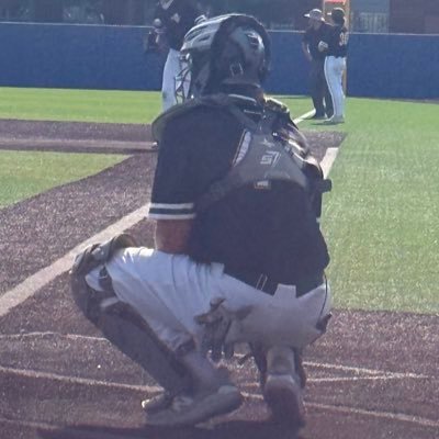 Burlington Central HS ‘26 | HT/WT 6’ 0”• 195lbs.||Catcher, 1B |GRB Rays Illinois Yellow (17U) 2026